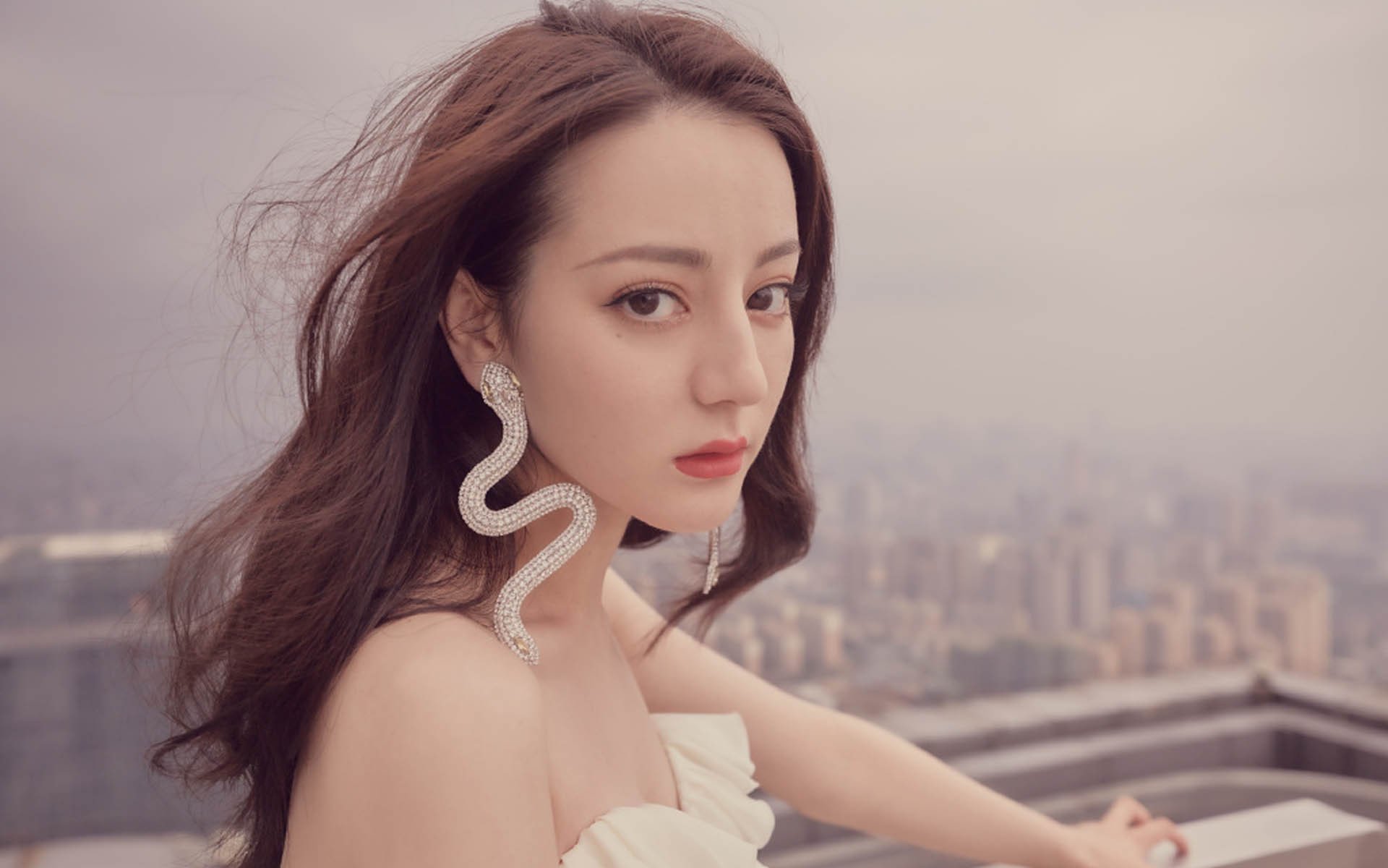 男子自由泳划频密度演变趋势图，男子自由泳比赛