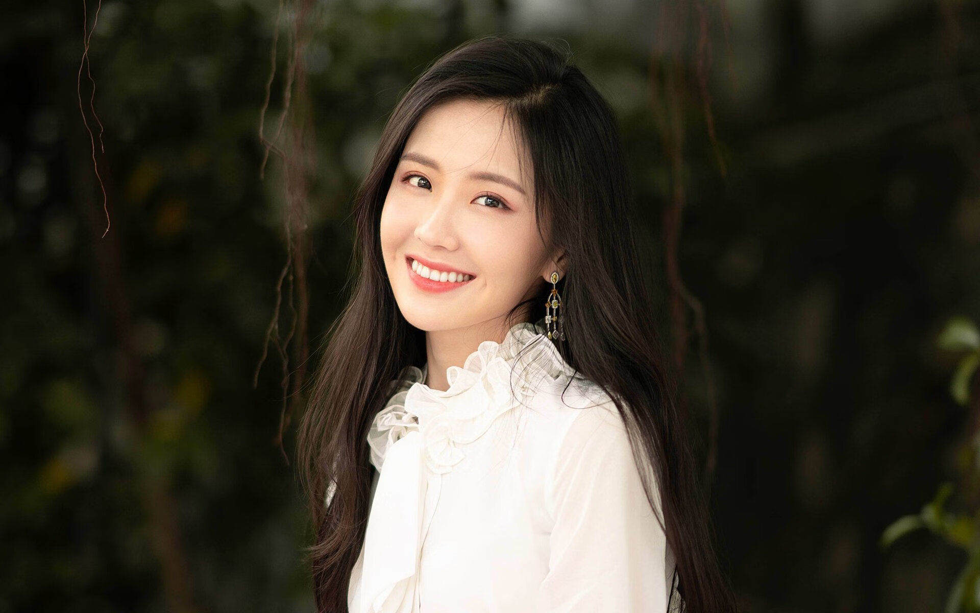 转身节奏变化:中选手滑出长度更稳定,转身教程