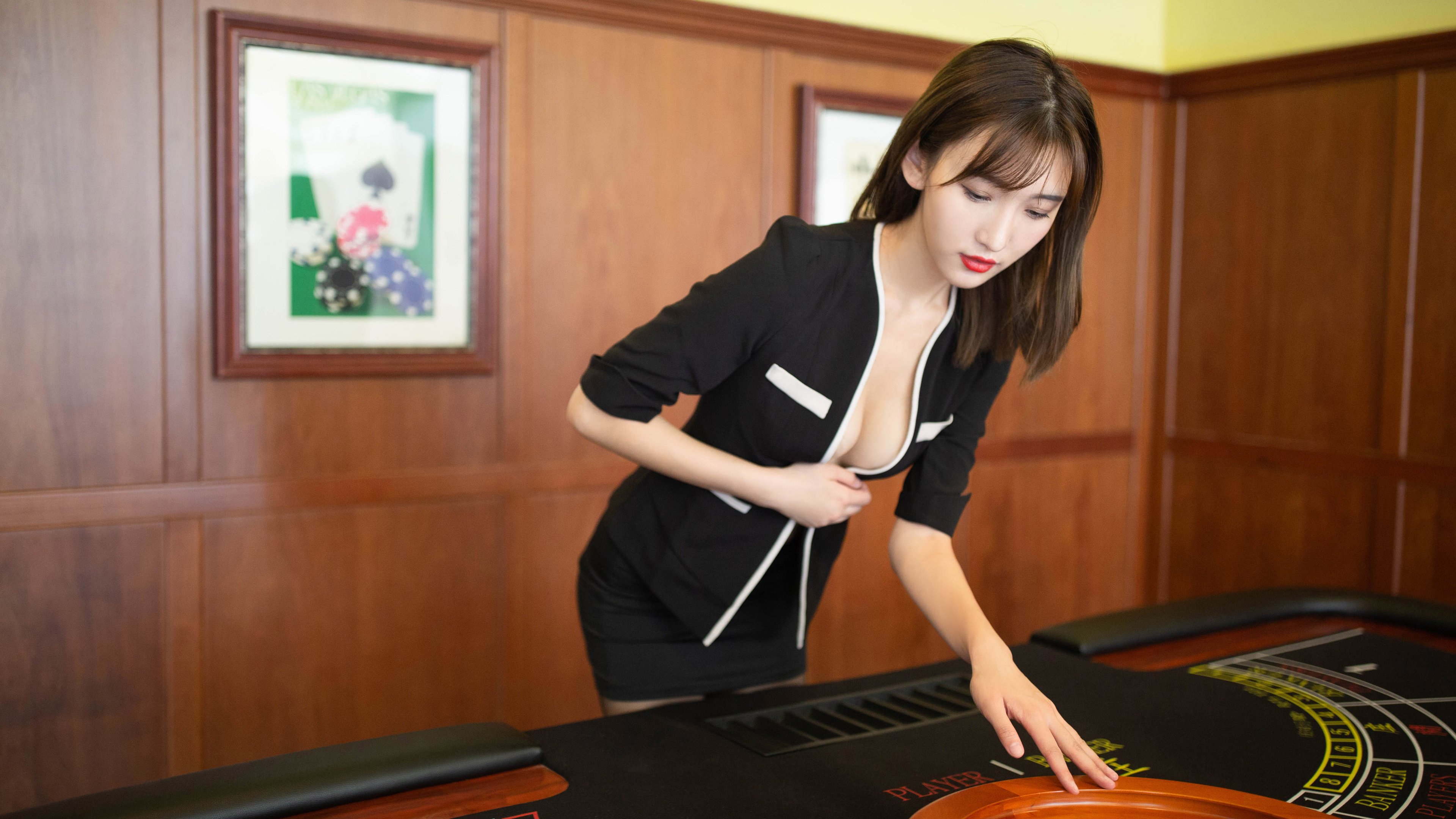 “尼古拉斯·桑特基的全能踢球技巧，成为阿根廷美洲狮队的战术基石”